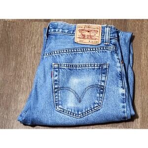 Vintage Levis Strauss Relaxed Fit 550 Jeans Mens W34 x L30 Light Blue Wash